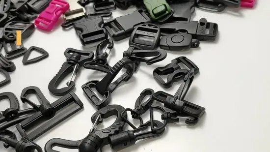 Hot Sale Plastic Bungee Shock Tie Cord Ends Rope Buckles Safe Lock Kayak Fishing Canoe Clothesline Hooks POM Snap Hook Clip 